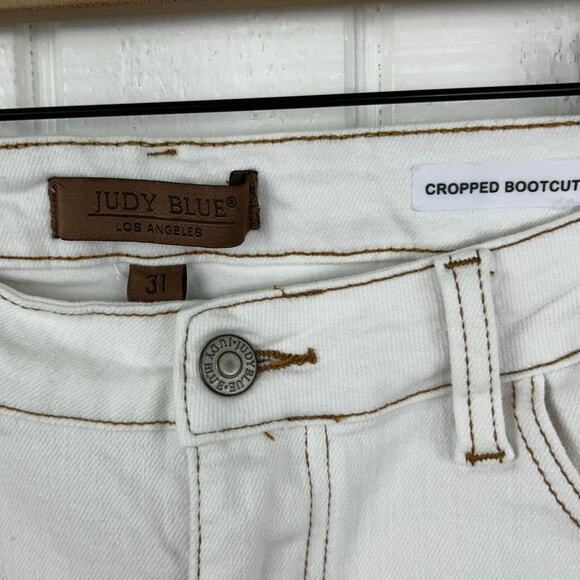 Judy Blue Women Cropped Bootcut Denim Jeans Cream Quiet Luxury Preppy Size 31 - Picture 3 of 6